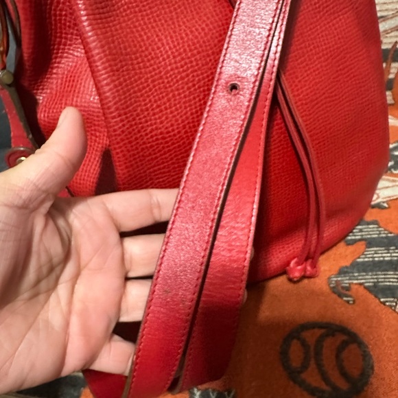 CHRISTIAN DIOR ❤️🌟VINTAGE RED LEATHER BUCKET BAG ⭐️ - Picture 6 of 12
